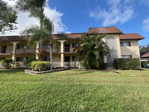 Property Management of  Pinecrest Arms Apartments, 3400 Beneva Road, Sarasota, FL 